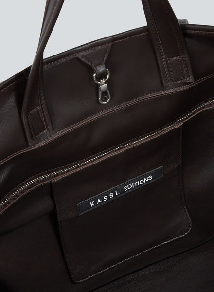 【関税込み】KASSL Editions ブラウン Oil トートバッグ Tote shoulder oil | dark brown – KASSL Editions